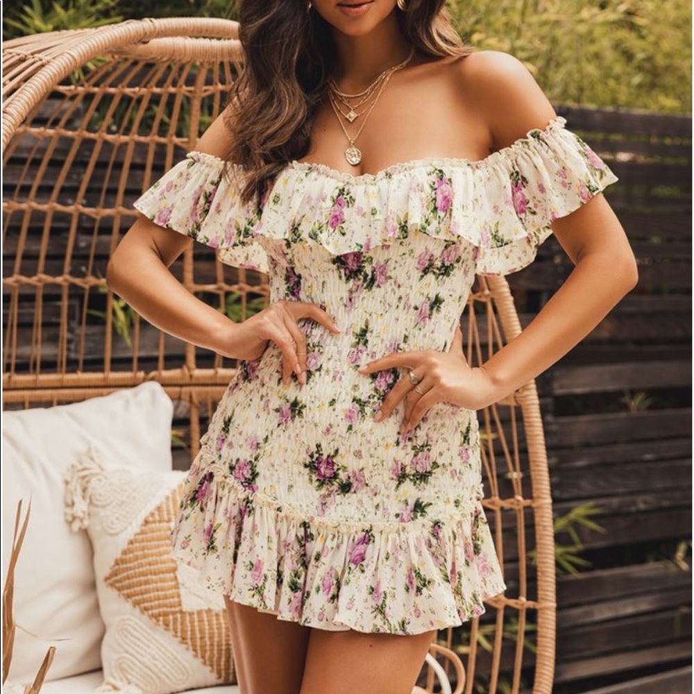 Perfect sexy outdoors dress! Sold out everywhere